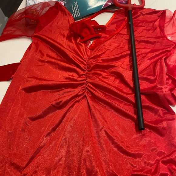 Womens Sexy Devil Costume - Picture 4 of 4